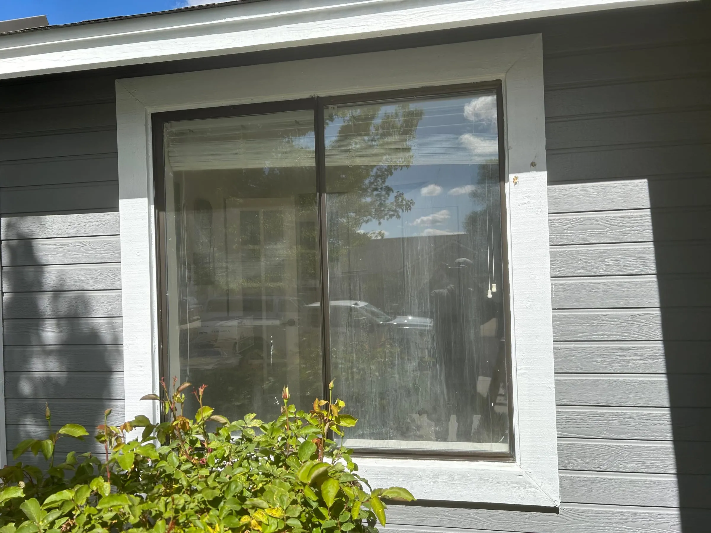 Bronze-frame sliding replacement window